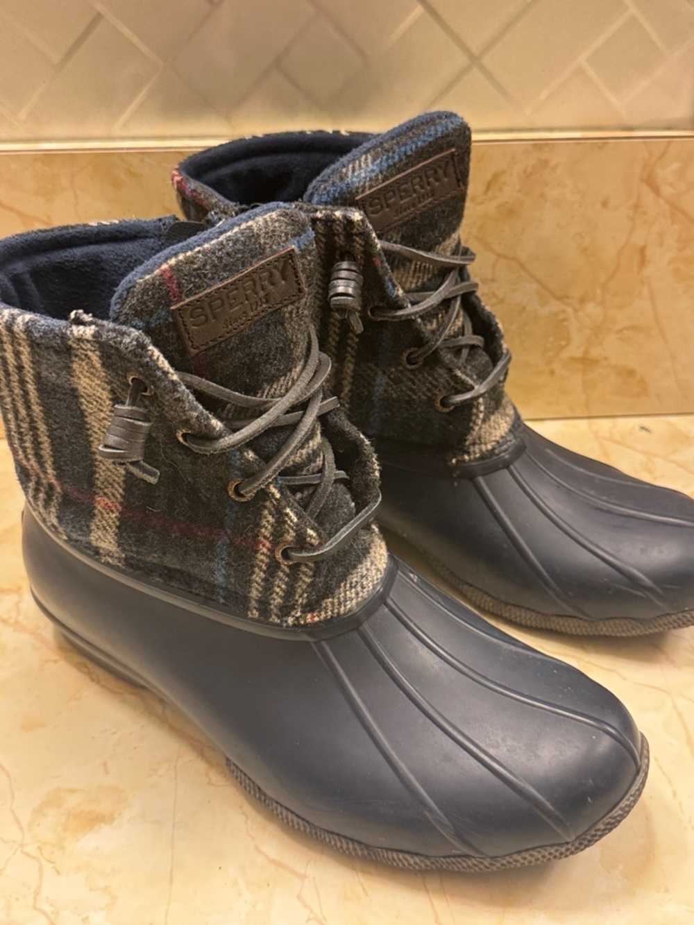 Sperry Navy & Gray wool plaid Saltwater Rubber Rain Duck Boots women’s 7.5